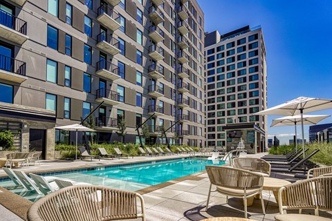 One Seven At Belleview Station