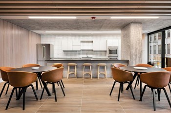 717 S. Clark St. Studio-4 Beds Apartment for Rent - Photo Gallery 2