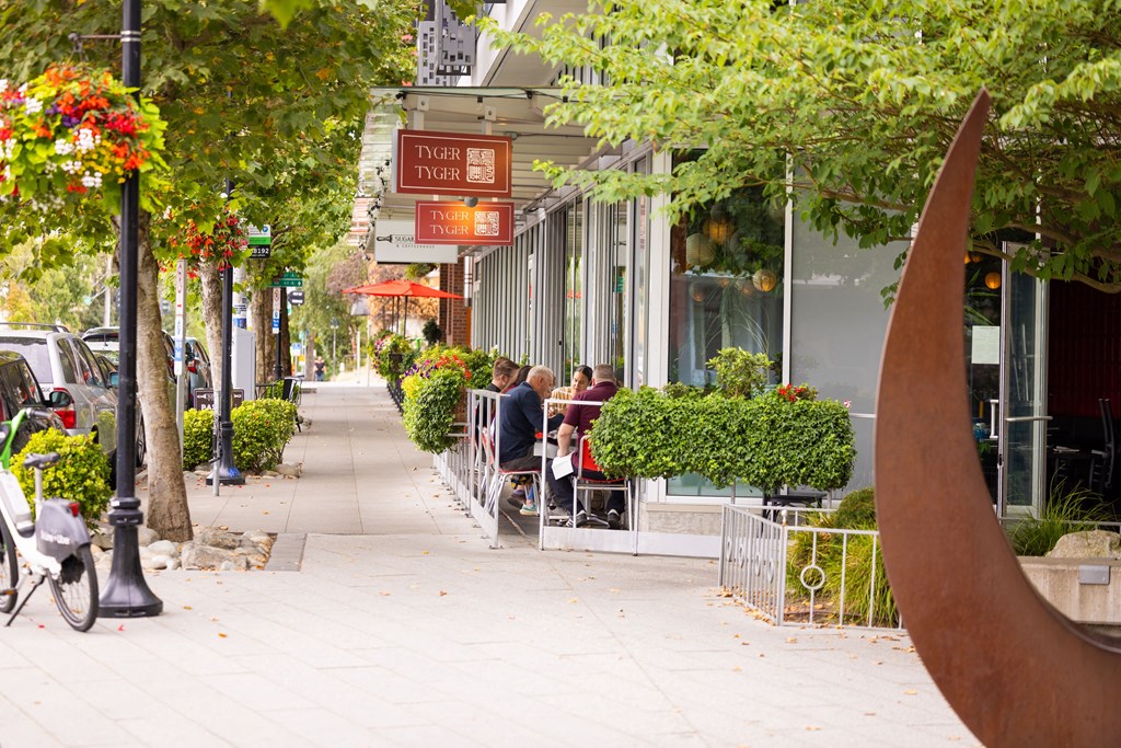 Neighborhood at Axis, Seattle, WA