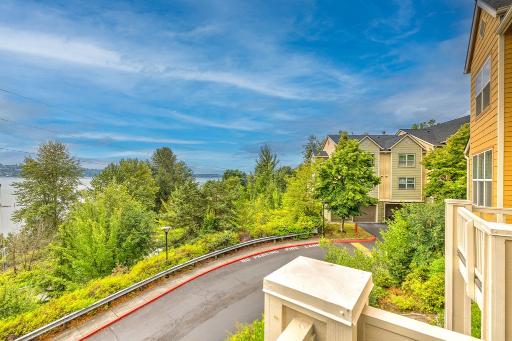 Bella Vista View Of Lake Washington