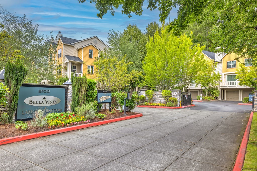 Bella Vista Entrance