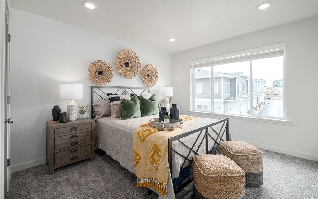 bedroom decor at Banner Hill, Utah