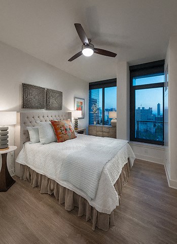 Bedroom at Stanza Little Italy, California