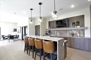 222 Maple Street Studio-2 Beds Apartment for Rent - Photo Gallery 4