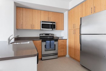 Breakfast Bar Kitchen - Photo Gallery 5