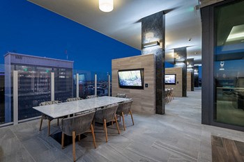 Rooftop lounge - Photo Gallery 6