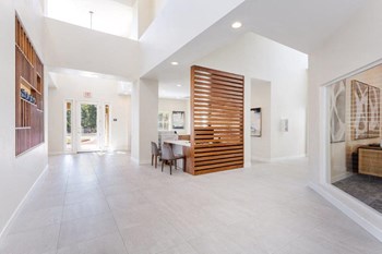 Lobby Lobby at Marquessa Villas, California - Photo Gallery 6