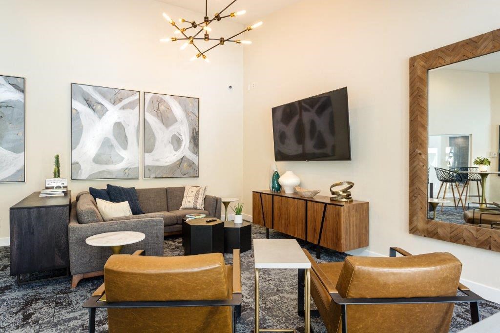 clubhouse lounge at Marquessa Villas, Corona, California