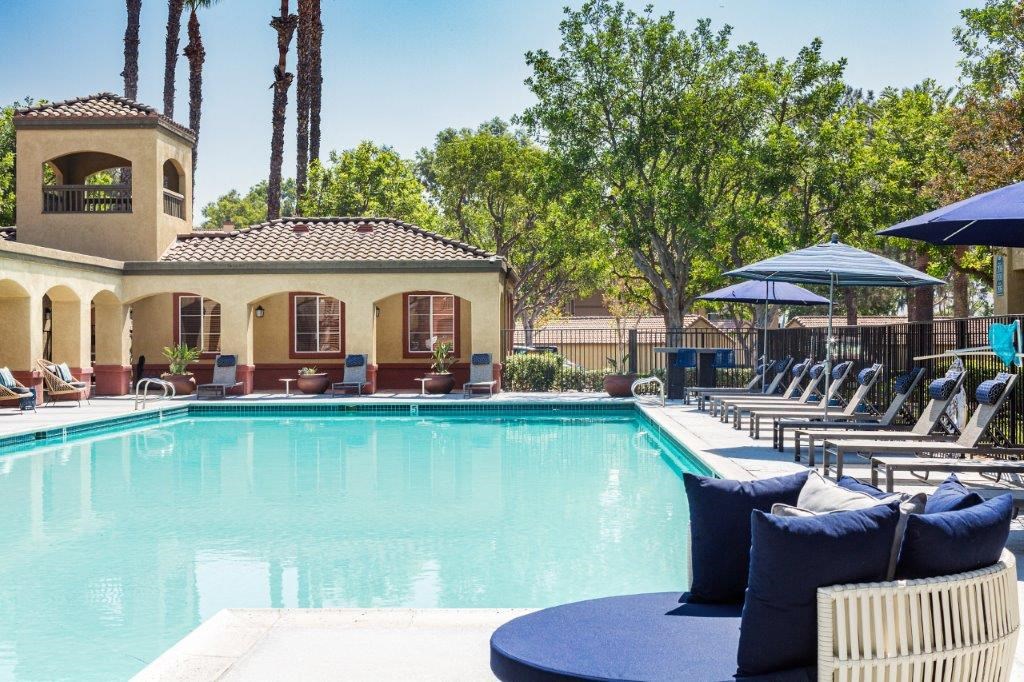 Outdoor Swimming Pool at Deerwood, Corona