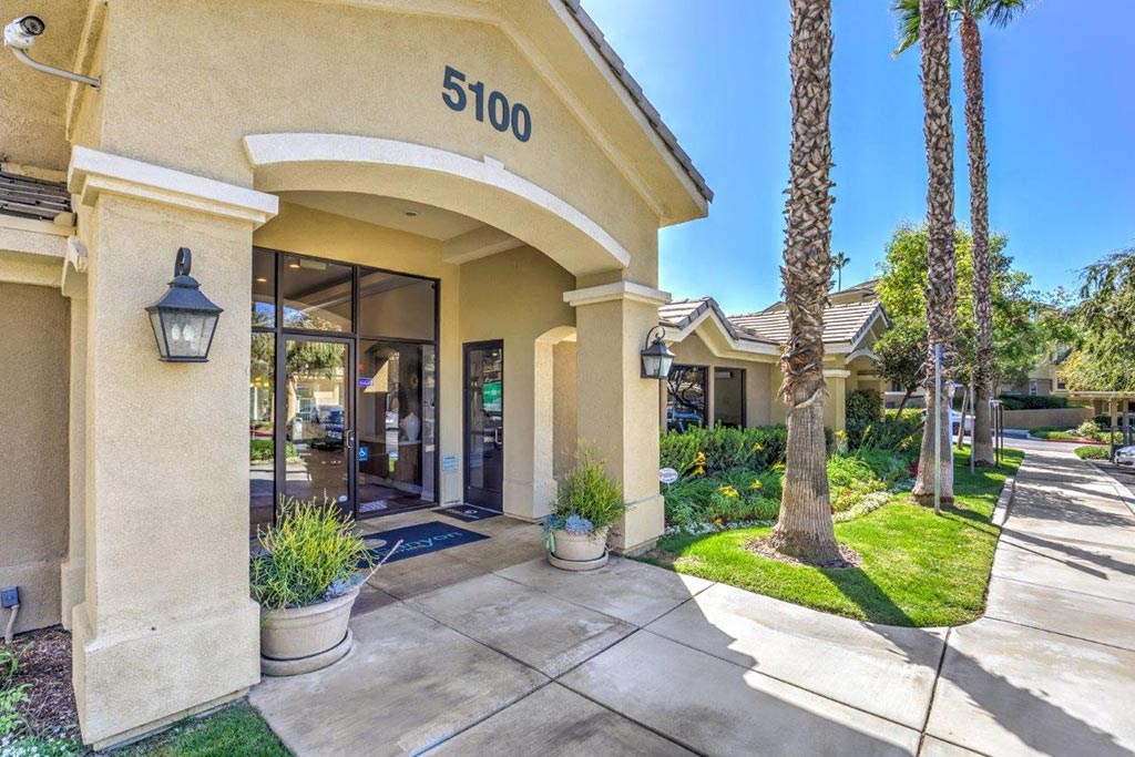 Exterior Leasing Office Entrance  at Stone Canyon Apartments, Riverside, 92507