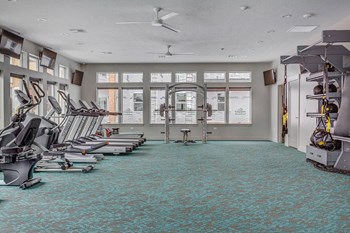 Fitness Center - Photo Gallery 15