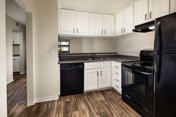 Kitchen - Photo Gallery 6