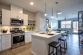 Kitchen - Photo Gallery 6
