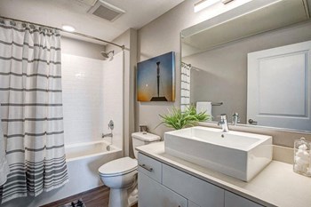 Bathroom - Photo Gallery 10