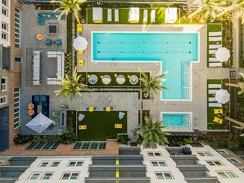 pool - Photo Gallery 9