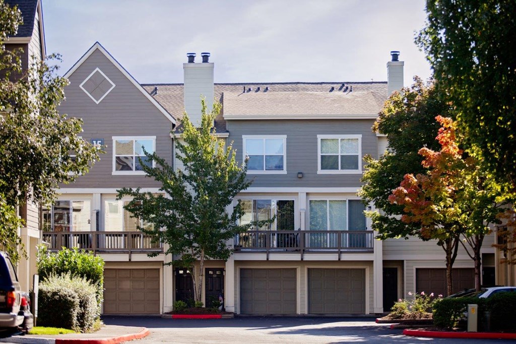 exterior building at Lionsgate South, Hillsboro