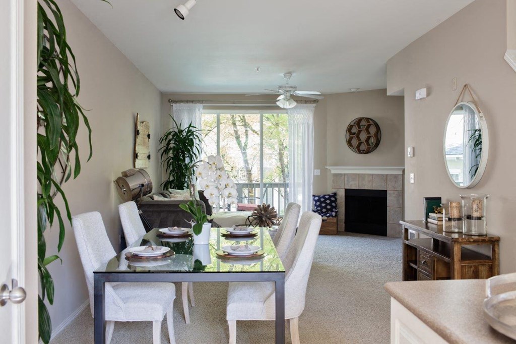 kitchen table model unit at Lionsgate South, Hillsboro, OR, 97124