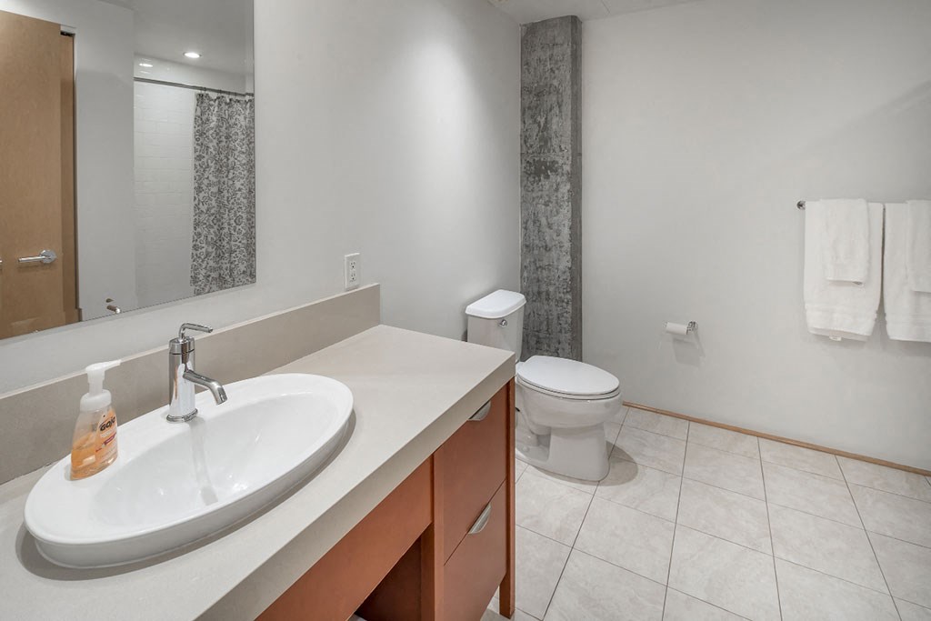 Luxurious Bathroom at The Wyatt, Portland, OR