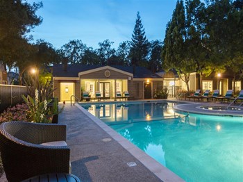resort style pool - Photo Gallery 17