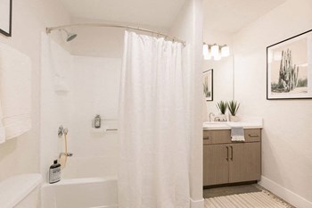 Bathroom - Photo Gallery 8