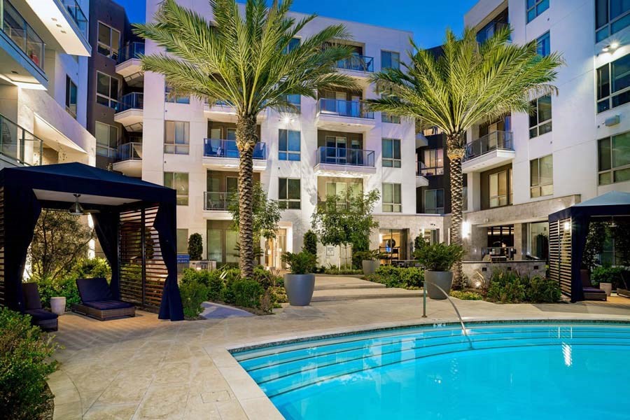 Resort-like swimming pool at Vora Mission Valley, San Diego, CA