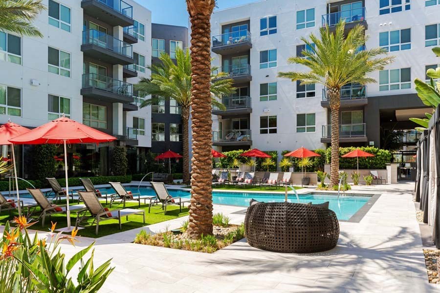 swimming pool at Vora Mission Valley, San Diego, CA