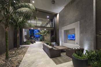outdoor lounge - Photo Gallery 3