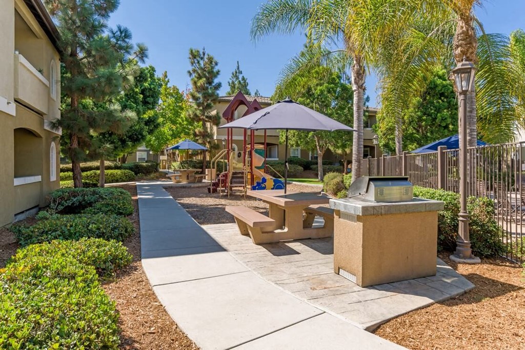 Greenspace Walking Trails at The Landing at Ocean View Hills Apartments