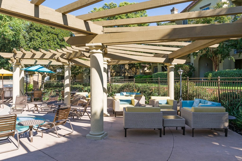 Swimming Pool Lounge Area at Legacy Apartment Homes, San Diego