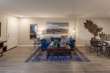 Living Room - Photo Gallery 2