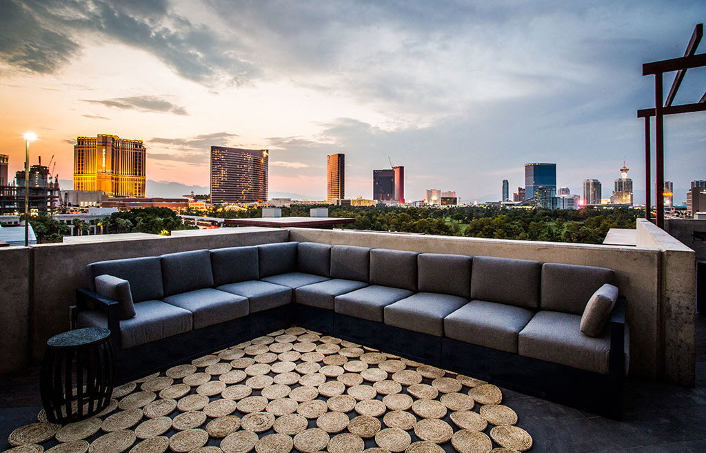 Elysian At Hughes Center