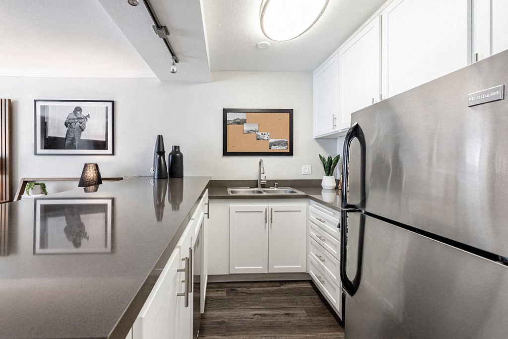 1200 Riverside Kitchen