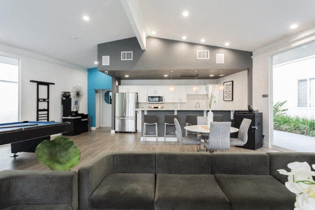 1200 Riverside