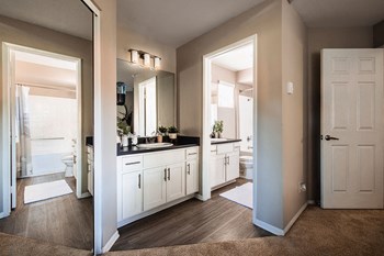 3950 Mahaila Ave. 1-2 Beds Apartment for Rent - Photo Gallery 7