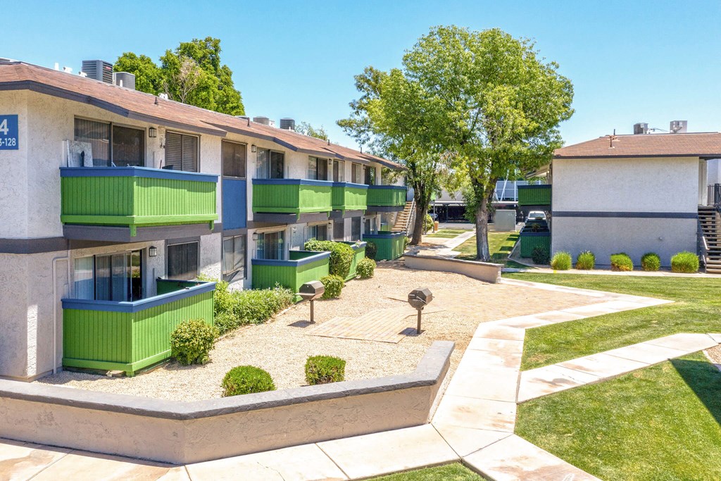 A view of a courtyard in front of apartment homes at Westmount at Urban Trails, Mesa, Arizona