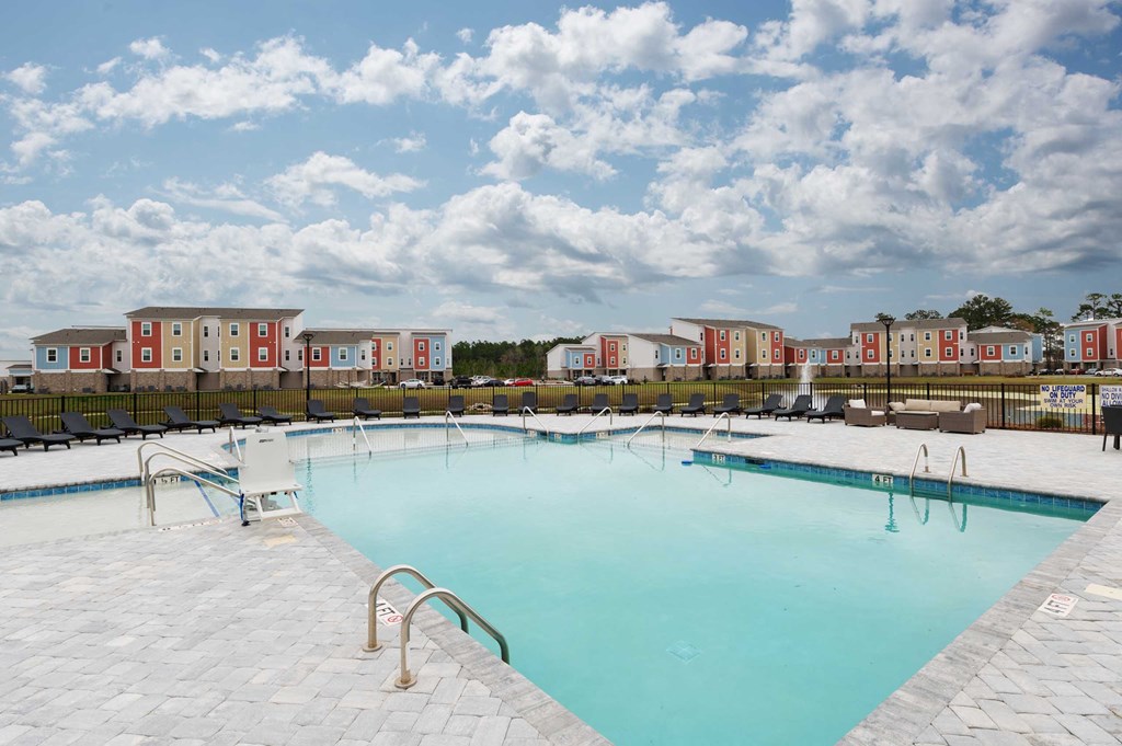 the swimming pool at the apartments for rent
