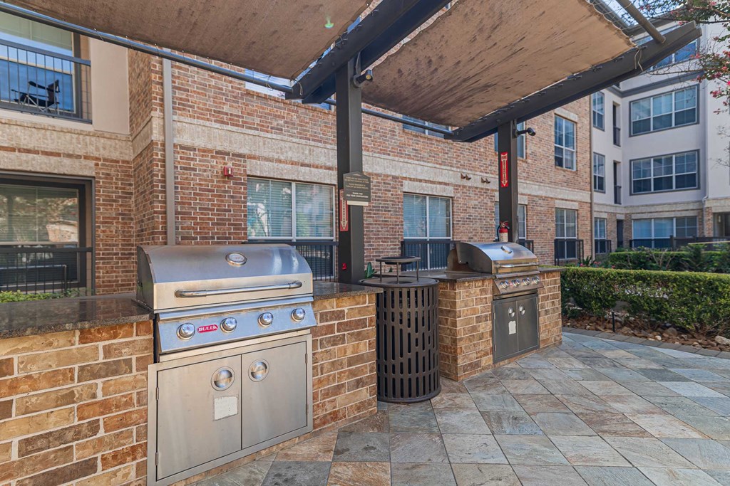 BBQ area at Auxo at Memorial, Houston, 77024