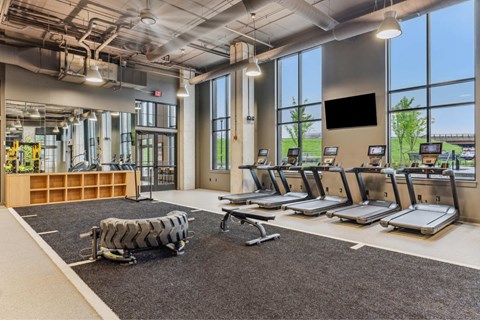 the gym at the flats at obsidian
