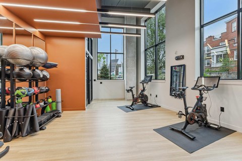 the gym at the flats at obsidian