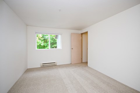 Carpeted Bedroom at Vista Ridge, Issaquah, WA, 98027
