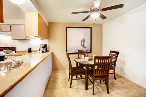 Dining And Kitchen at Vista Ridge, Washington, 98027