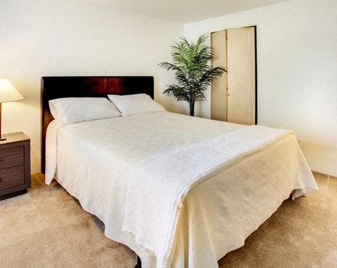 White Bedroom at Vista Ridge, Washington, 98027