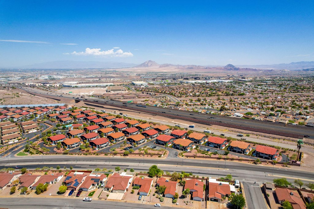 Townhomes At Horizon Ridge