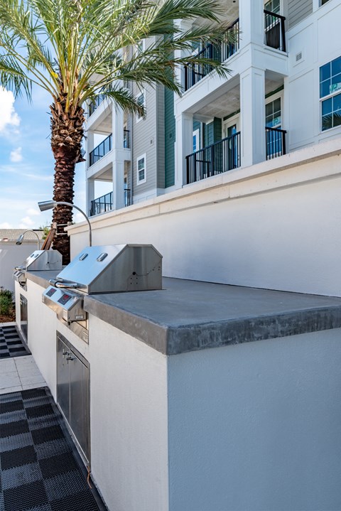 Grill Stations at Corban Freedom Apartments, Florida