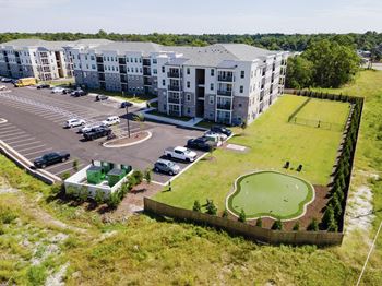 1,500 Sq. Ft. Putting Green