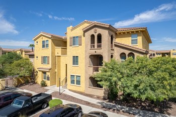 balcony building - Photo Gallery 18