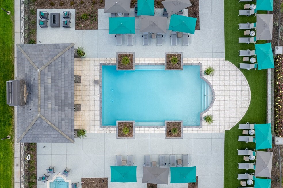 drone pool