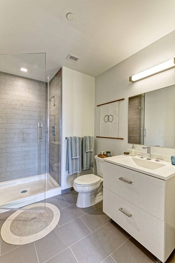bathroom with dual drawer vanity - Photo Gallery 36