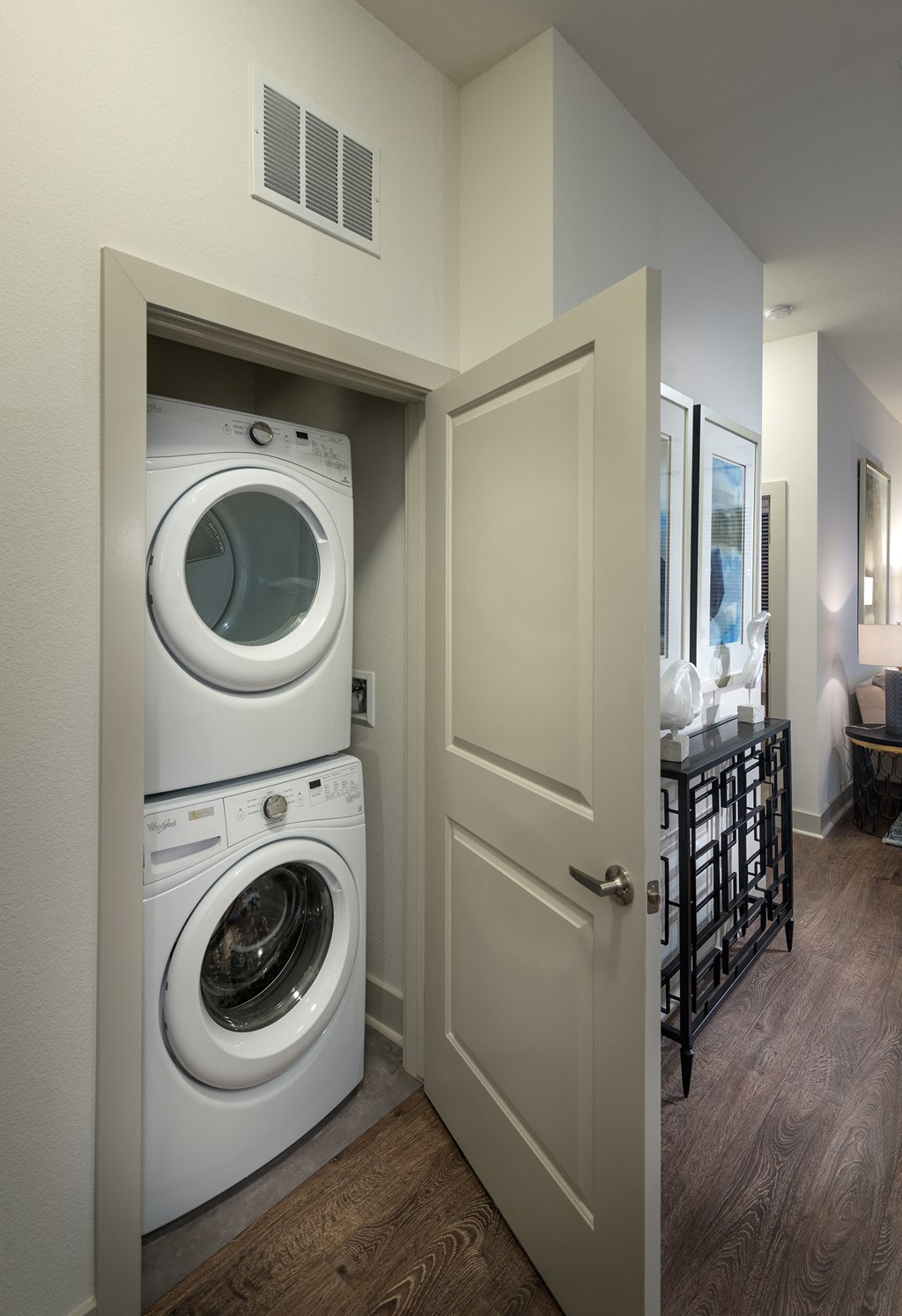 Washer/Dryer at Vora Mission Valley, San Diego, 92120