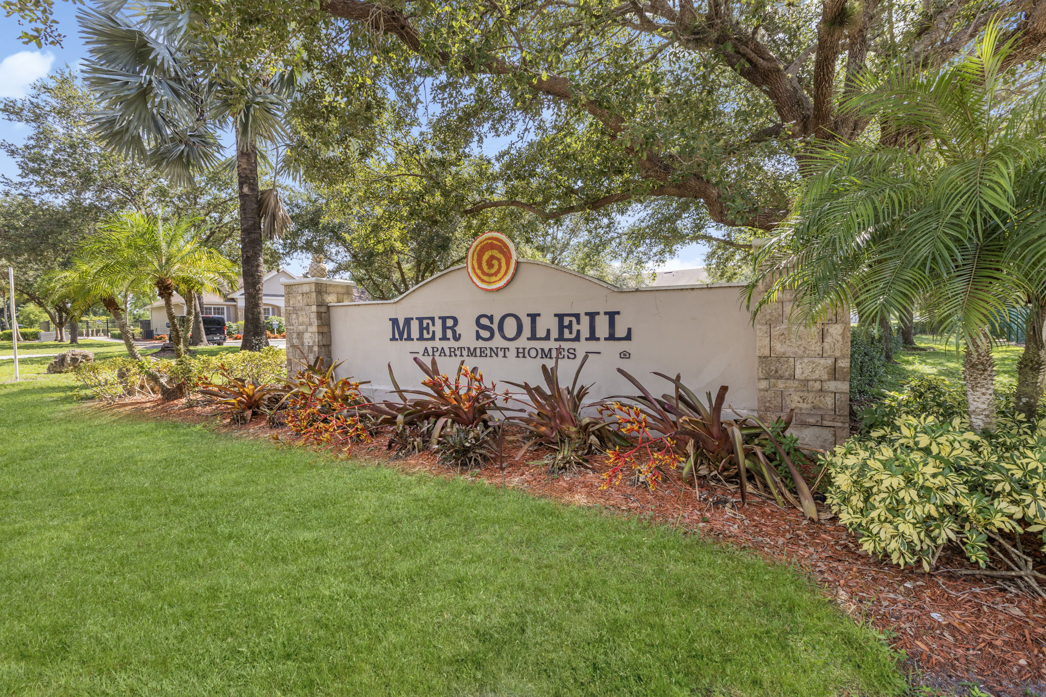 Mer Soleil Apartments